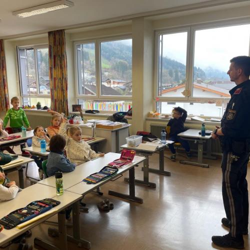 Besuch Polizei 1a
